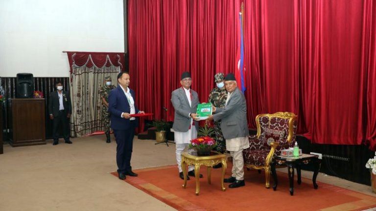 बेरुजू एक खर्ब १९ अर्ब रुपैयाँ थपियो