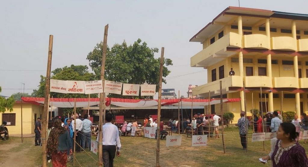 १२ बजेसम्ममा चितवन २ मा ३७ प्रतिशत मत खस्यो