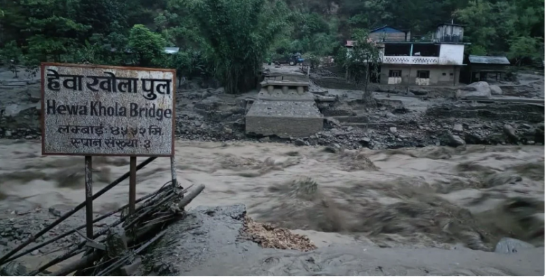 ताप्लेजुङ अपडेट : एक जनाको शव भेटियो, खोजी तथा उद्धार कार्य जारी