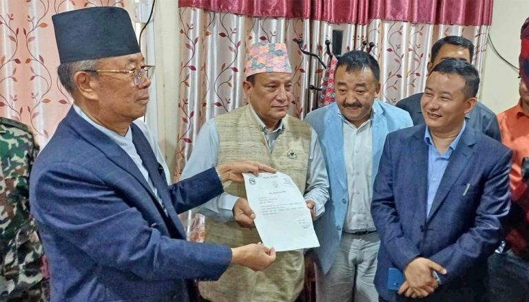 कोशीको मुख्यमन्त्रीमा कांग्रेसका उद्धव थापा नियुक्त