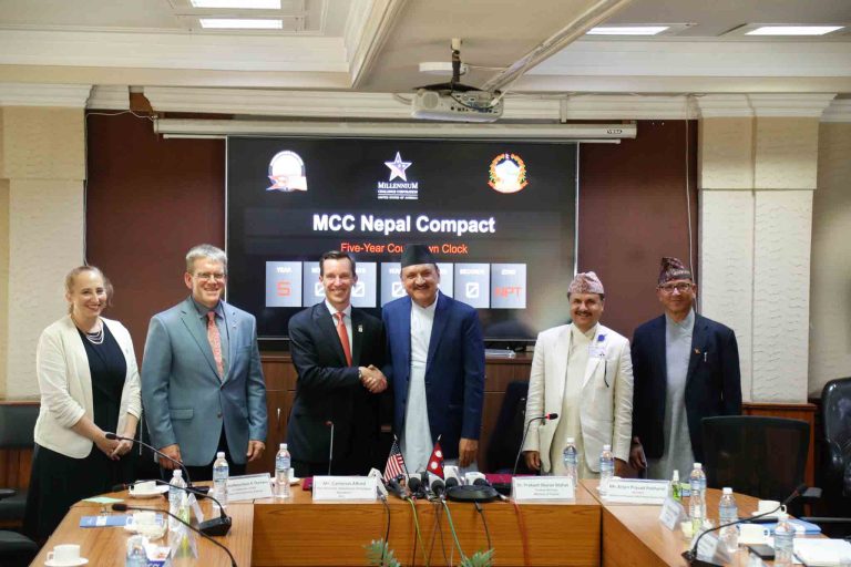 एमसीसी परियोजना बुधबारदेखि कार्यान्वयनमा, यसरी भयो हस्ताक्षर