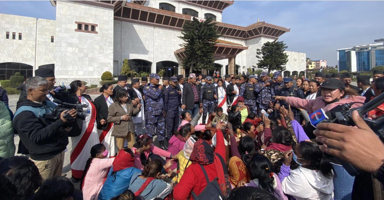 संसद् भवन प्रवेश गर्दा पक्राउ परेका ४९ लघुवित्त ऋणी रिहा