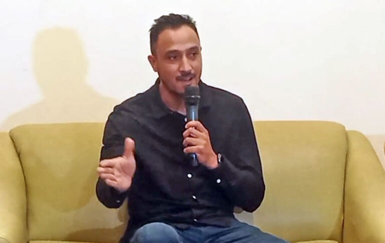 क्यानकै केही सदस्य व्यक्तिगत लाभका लागि नेपाली क्रिकेटलाई बदनाम गराउँदैछन् : पारस खड्का