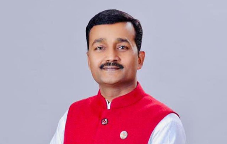 खानेपानीमन्त्री प्रदीप यादवद्धारा राजीनामा
