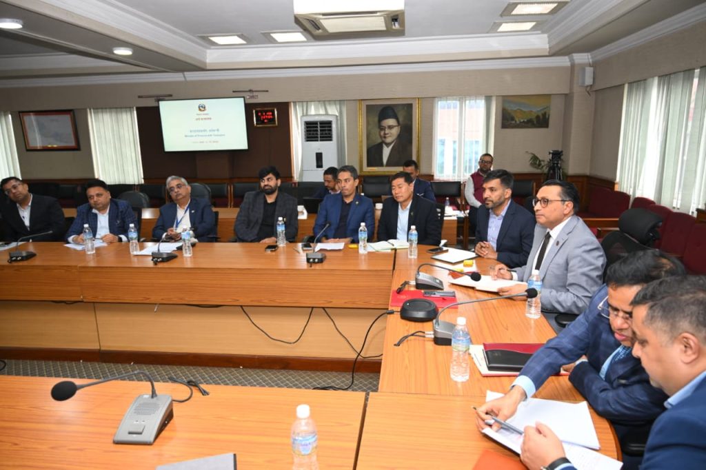 अर्थमन्त्री र बहुराष्ट्रिय ठूला करदाता कम्पनीबीच छलफल, नेपालमा २०० अर्ब लगानी थपिँदै